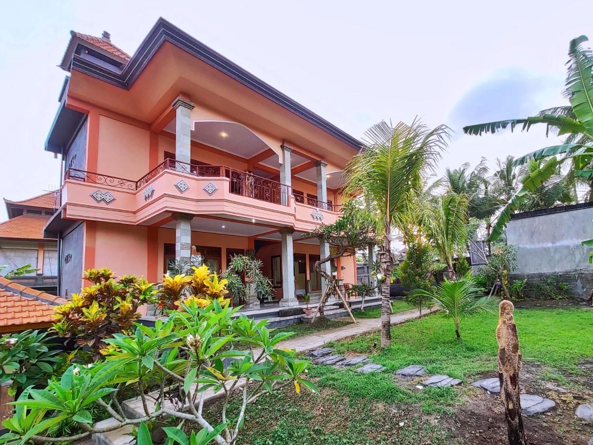 Gusti Rai House Hotel อูบุด ภายนอก รูปภาพ